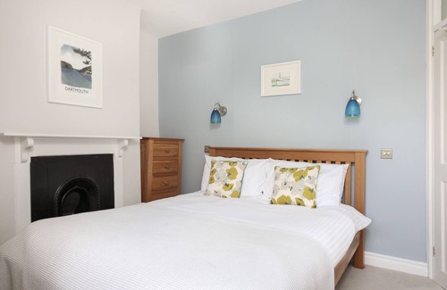 Dartmouth House | Cosy Fishermans cottage for 4 in the heart of Dartmouth