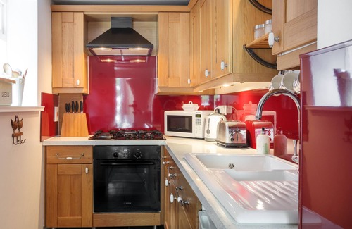 Dartmouth House | Cosy Fishermans cottage for 4 in the heart of Dartmouth