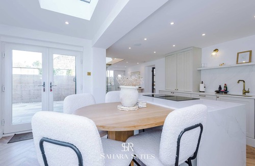 Markington House | Cosy Harrogate Cottage | Couple Retreat | Parking