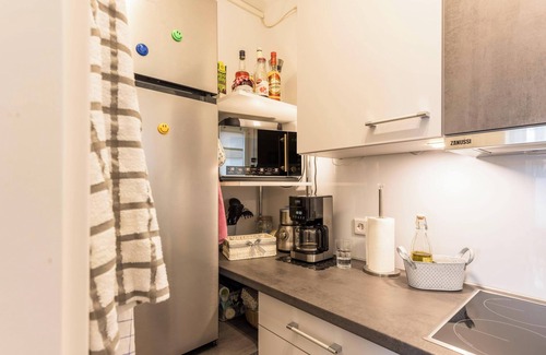 Horumersiel Apartment | Cosy Holiday Apartment “Am Horumertief” on Dyke with Wi-Fi, Terrace & Garden; Parking Available