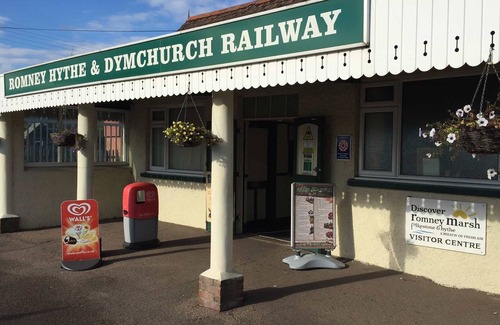 Dymchurch House | Cosy Holiday Caravan in Dymchurch, Kent - Sleeps 6