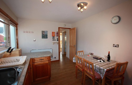 Stornoway House | Cosy holiday house An Airigh