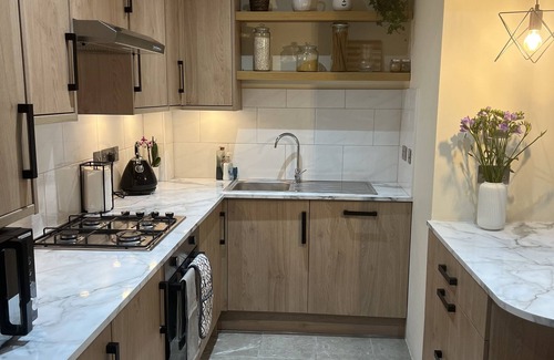 South Norwood Apartment | Cosy, luxurious 2 bed, in the heart of London