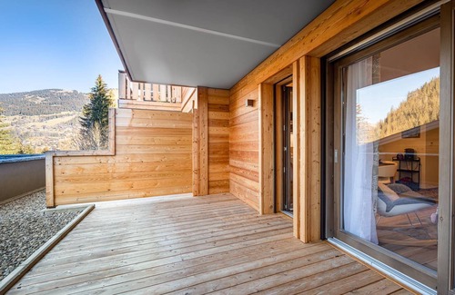 Chatel Apartment | Cosy, modern 4-person flat, close to the centre, large terrace.