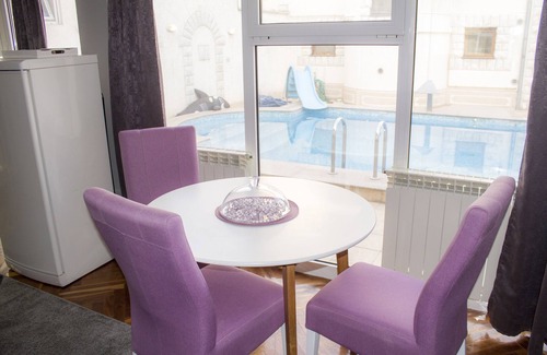 Novi Sad Apartment | Cosy Novi Sad loft, own POOL, Sauna, self check-in