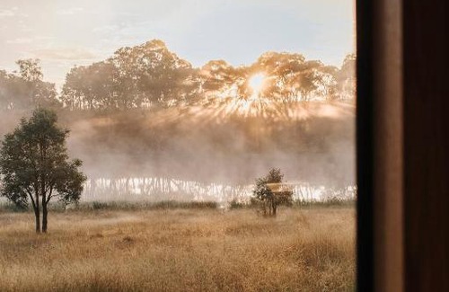 Rylstone House | Cosy Off-Grid Cabin with Lake View Pet Friendly - Nikita