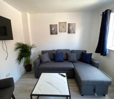 George Green Apartment | Cosy one bed flat - Colnbrook