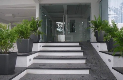 Mata Hambre Apartment | Cosy One Bedroom Apt. with Pool-Gym-Spa