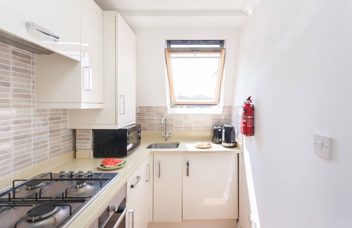 Somers Town Apartment | Cosy One Bedroom Apartment City Center Euston 7