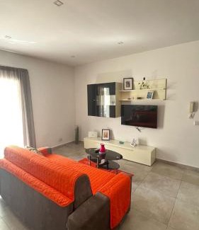 Gzira Apartment | Cosy One Bedroom Apartment in Gzira - Petar