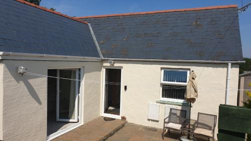 Fishguard House | Cosy Pembrokeshire Home