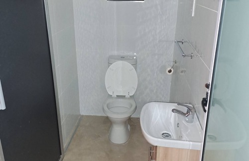 Victoria Falls Cabin | Cosy place, close to the highway on your way into VicFalls.you can't get lost!