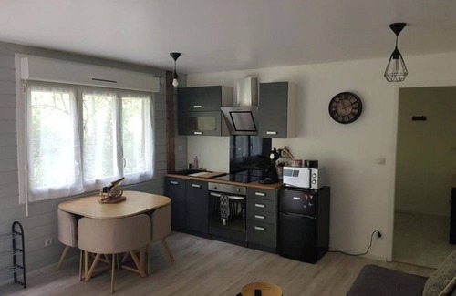 Travexin Apartment | Cosy, quiet apartment on the edge of the woods
