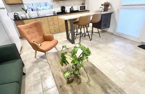 Limassol Apartment | Cosy Refurbished Apt|City Centre
