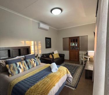 Westdene Apartment | Cosy self-catering flat