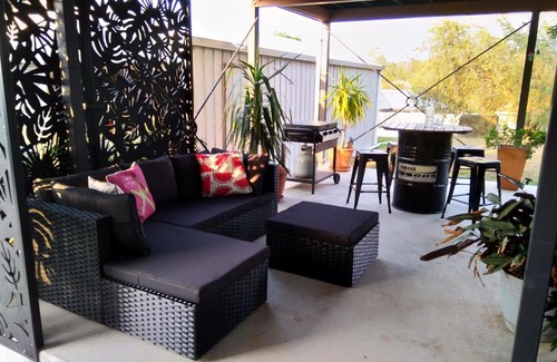 Worongary Apartment | Cosy, self-contained and central to everywhere