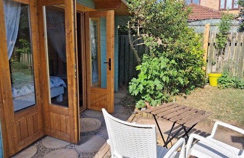 Penarth Cabin | Cosy semi off grid eco cabin in Penarth, very quiet location.