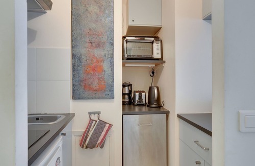 Batignolles Apartment | Cosy Studio in Paris 17th ID 326