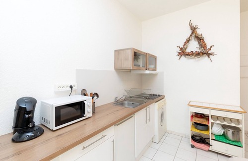 Les Arceaux Apartment | Cosy studio with small courtyard