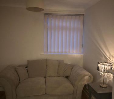 Hull House | Cosy stylish house West Hull