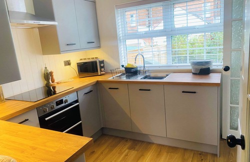 Exmouth House | Cosy two-bed beach house, great location, one minute walk to Exmouth sea front