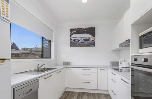 Port Macquarie Villa | Cosy Two Bedroom Villa In Quiet Complex