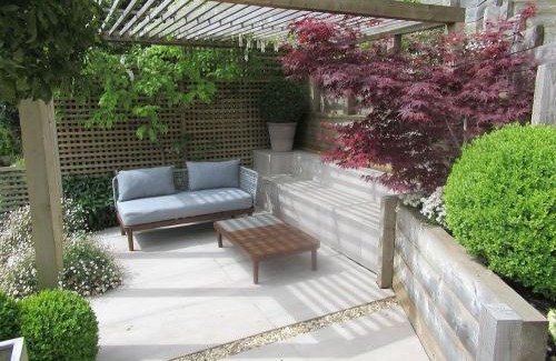 Nailsworth House | Cotswold Hillside Retreat with Stunning Views