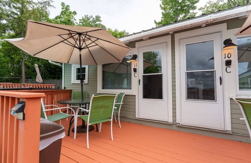 Weirs Beach Cabin | Cottage 11 Summary: T