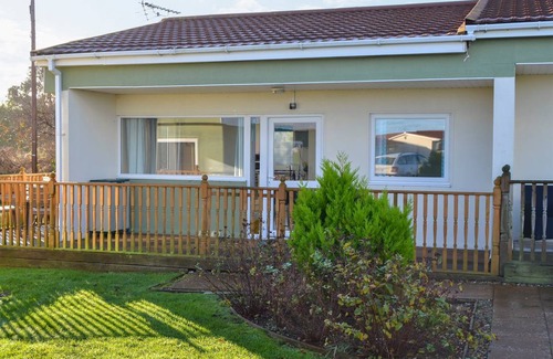Bacton Cottage | Cottage ∙ 2 bedrooms ∙ 4 guests