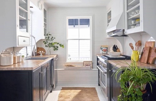 Tiverton House | Cottage 29 - Luxury Waterfront Getaway Cottage