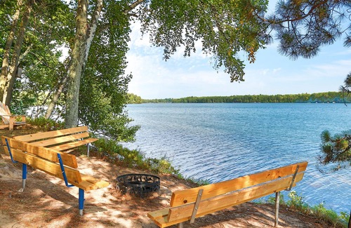 St Germain Cottage | Cottage 5 - Hiller's Pine Haven - Southern exposure overlooking West Bay!