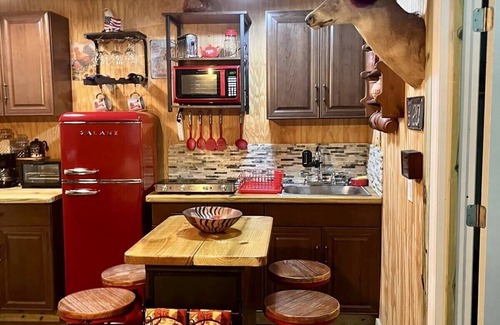 Candler Cottage | Cottage Americana at Coco Ranch