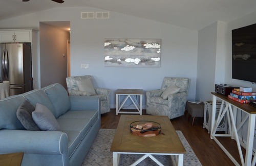 Leamington Cottage | Cottage and Guest House; large yard & firepit