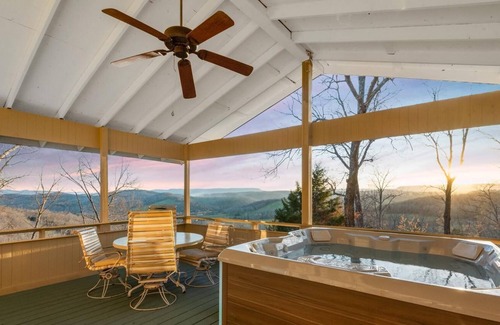 Marble Falls Cottage | Cottage- Buffalo River Basin