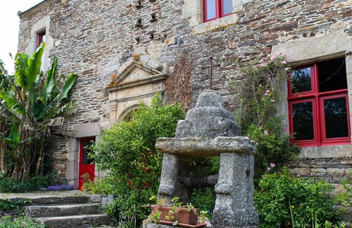 Brelidy House | Cottage Camelia in a Manor between Land and Sea