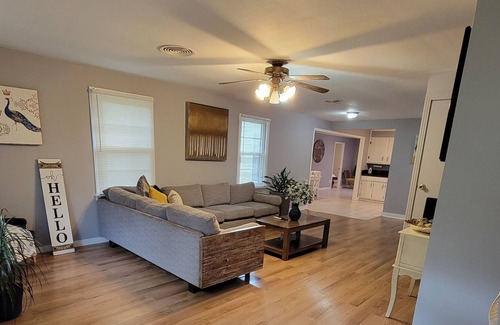 Ellendale House | Cottage close to Shelby Farms