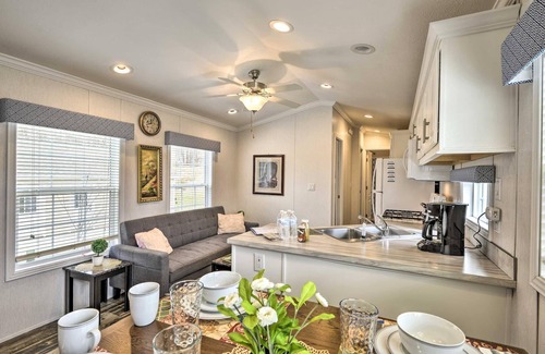 Pleasant Mount House | Cottage Complex Family & Pet-Friendly Autumn Midweek - 35% OFF Promo!