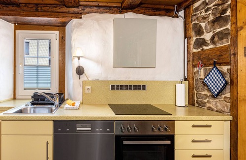 Villingen-Schwenningen Cottage | Cottage 'Schwarzwald - Ferienhaus In' with Private Terrace and Wi-Fi