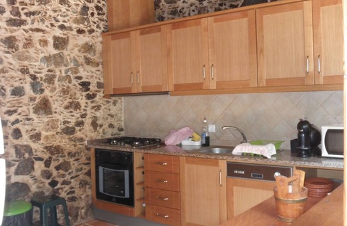 Figueiro dos Vinhos Cottage | Cottage easy access, very quiet and comfort.