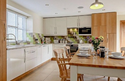 Gilwern Cottage | Cottage for 4 in Gilwern