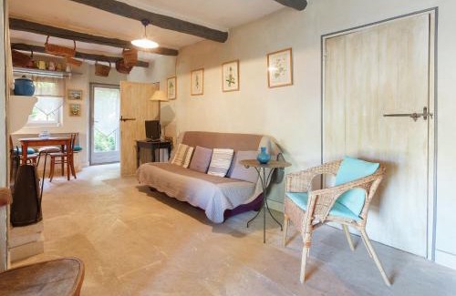 Oppede House | Cottage in Oppède with Pool and Garden