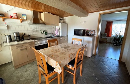 Kuchelmiss House | Cottage in the middle of nature, separate entrance, garden - semi-detached house