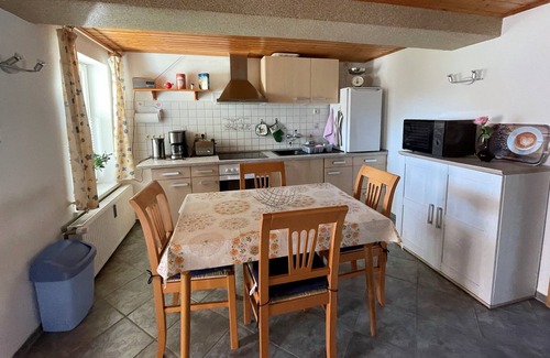 Kuchelmiss House | Cottage in the middle of nature, separate entrance, garden - semi-detached house