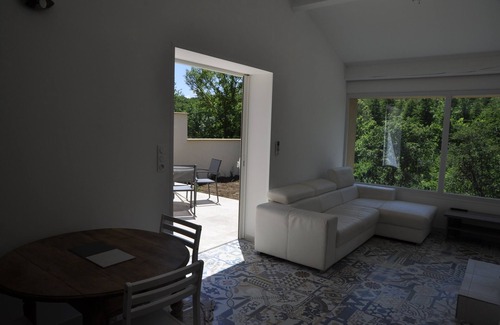 Moureze Cottage | Cottage in the middle of trees 5 km from Lake Salagou