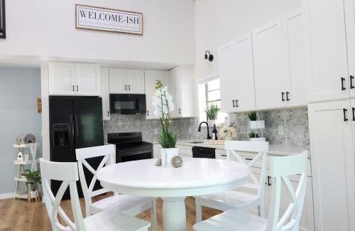 St. Augustine House | Cottage in the woods at Emerald Lakes Estate