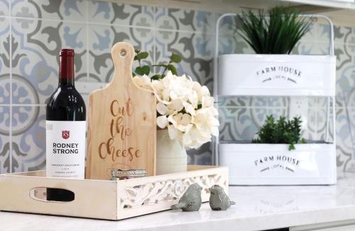 St. Augustine House | Cottage in the woods at Emerald Lakes Estate