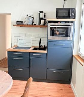 Ulmen House | Cottage MaarBurg