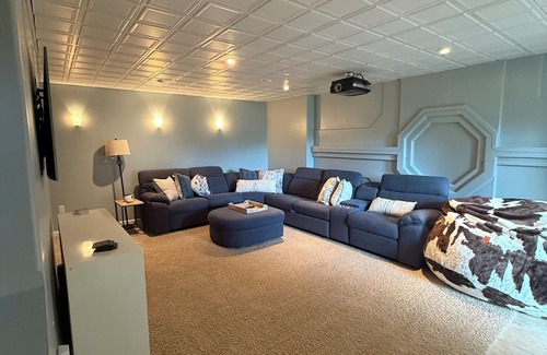 Fremont House | Cottage Near Lake James - Sleeps up to 10!