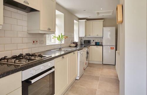 Charlestown House | Cottage on Charlestown Harbour, Private Parking