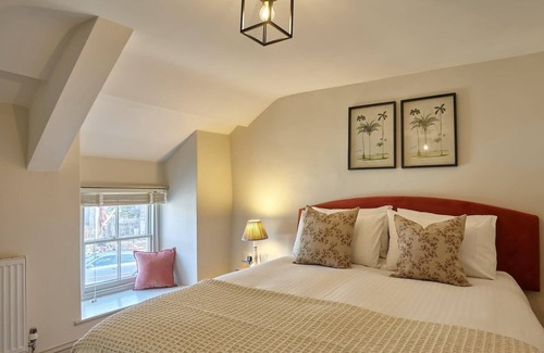 Charlestown House | Cottage on Charlestown Harbour, Private Parking